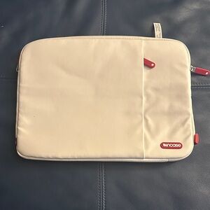 Incase Cream 💻  Laptop Sleeve with Red Accents